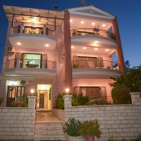 Marys Homes Appartement *